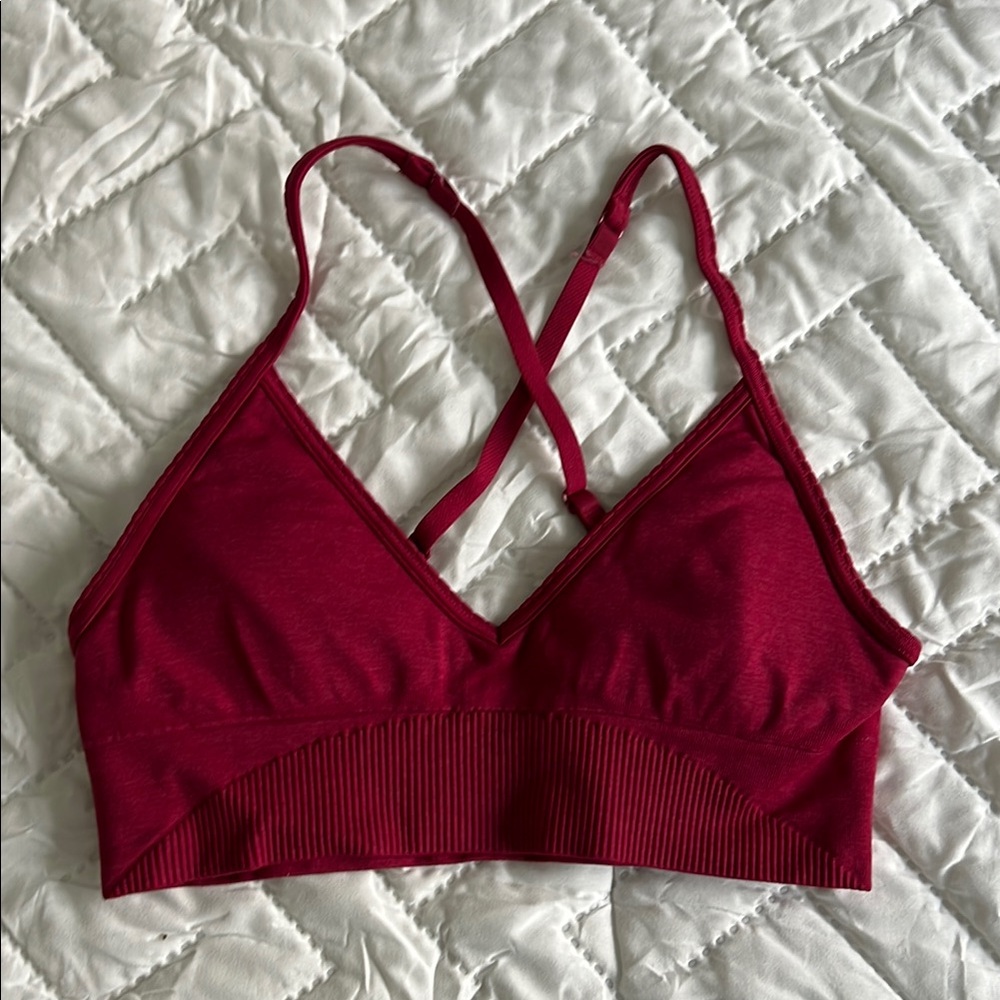 Lululemon sports bra red removable pads